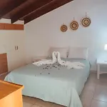 דירה Tsirigotis Hous *
