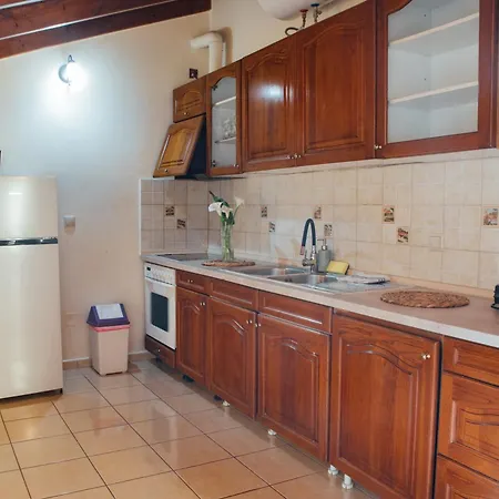 Апартаменты Tsirigotis Hous Ахарави