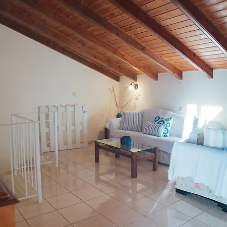 Tsirigotis Hous Lejlighed *