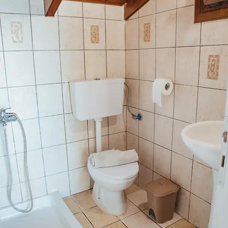 Tsirigotis Hous Lejlighed